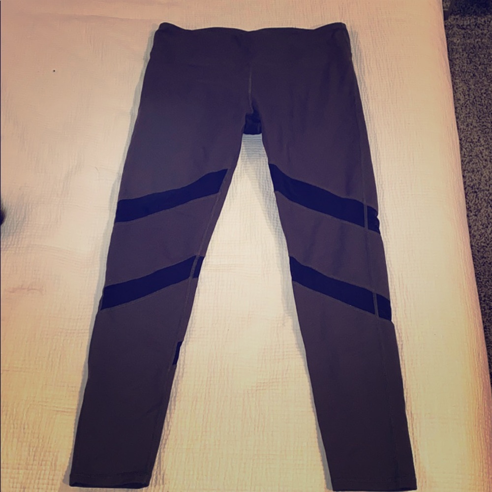 Fabletics 7/8 Workout Pants